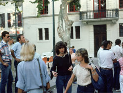 Aigues-Mortes-Social-Chatter-1983-3-28-250x188